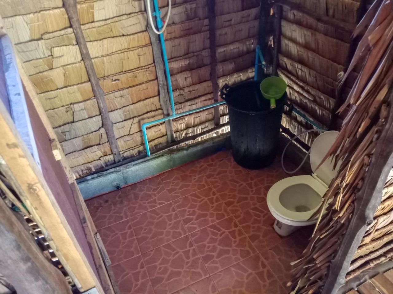 Mr. Chuoi Bar&Hut Hotel Ko Phra Thong Ngoại thất bức ảnh